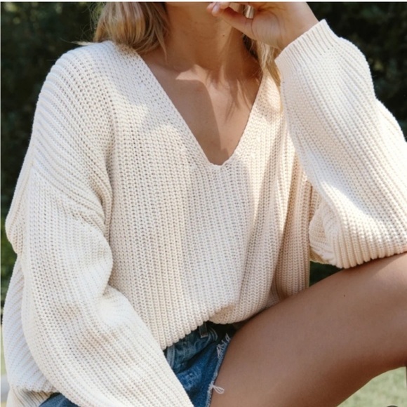 Jenni Kayne Sweater Cropped Cabin Cotton V-Neck in Ivory